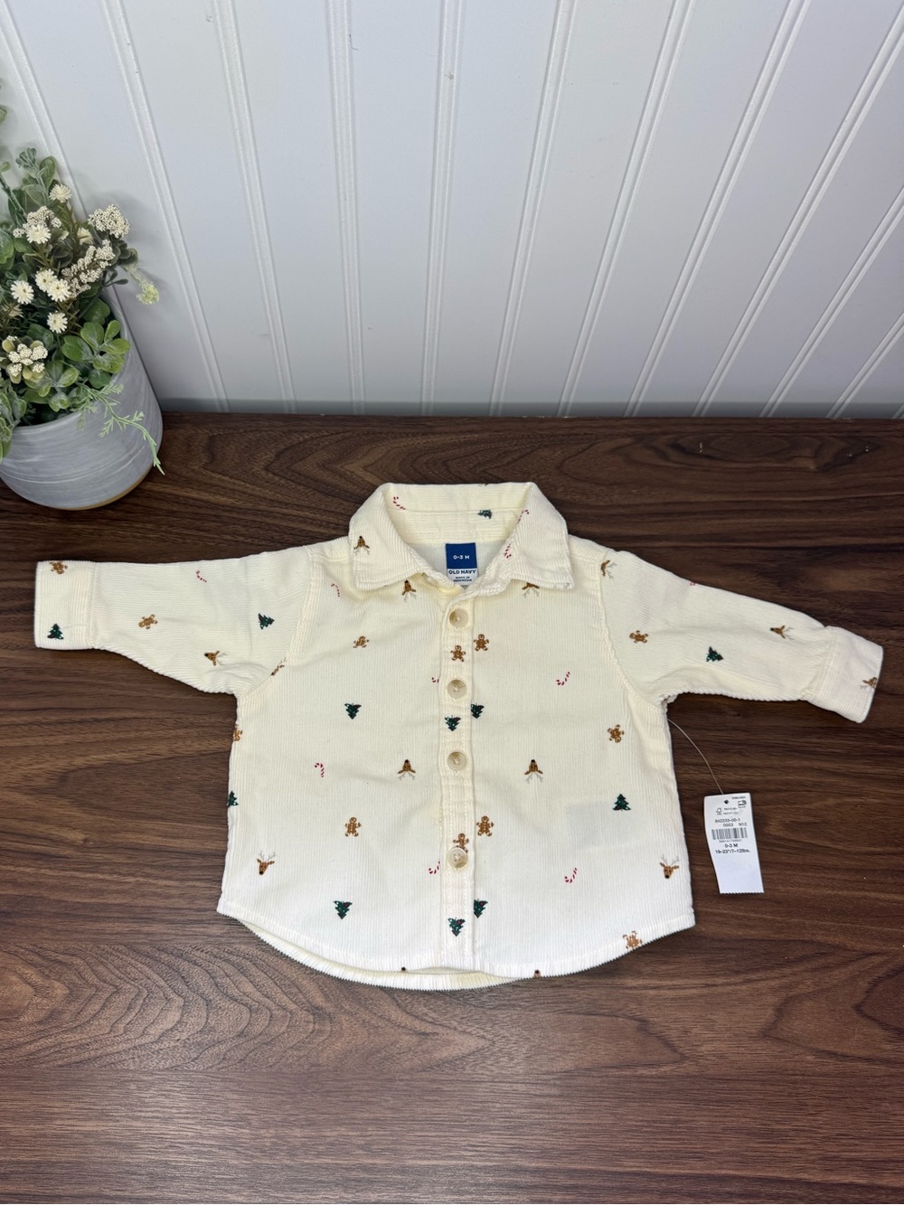 Old Navy Boys Long Sleeve Corduroy Christmas Cream Button Up Shirt 0 to 3 Months